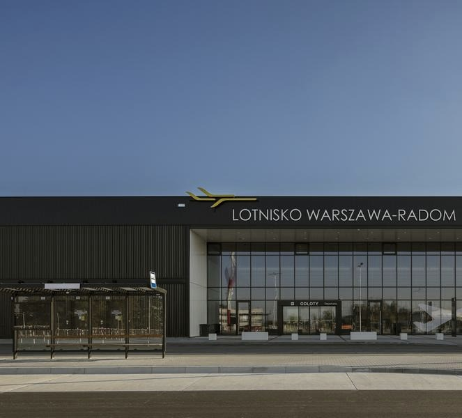 Lotnisko w Radomiu: status lotów, dojazd, opinie i plany rozwoju